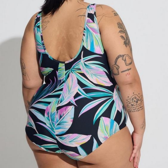 NWT Wireless mesh high neck swim suit size 2 - Picture 4 of 6